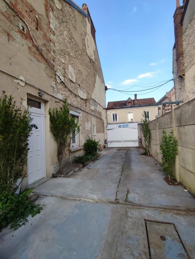 Love Room A Montargis Exteriér fotografie